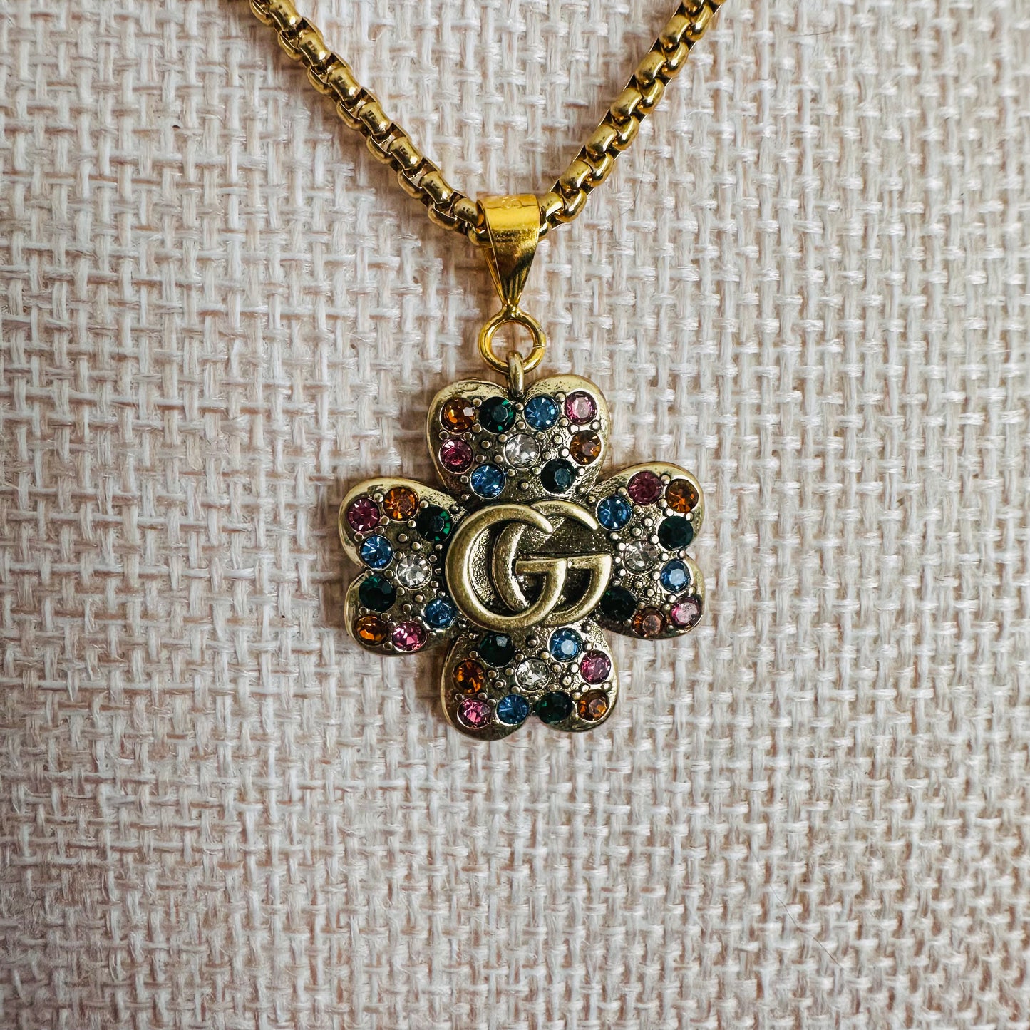 Gucci Four-Leaf Flower Pendant Necklace