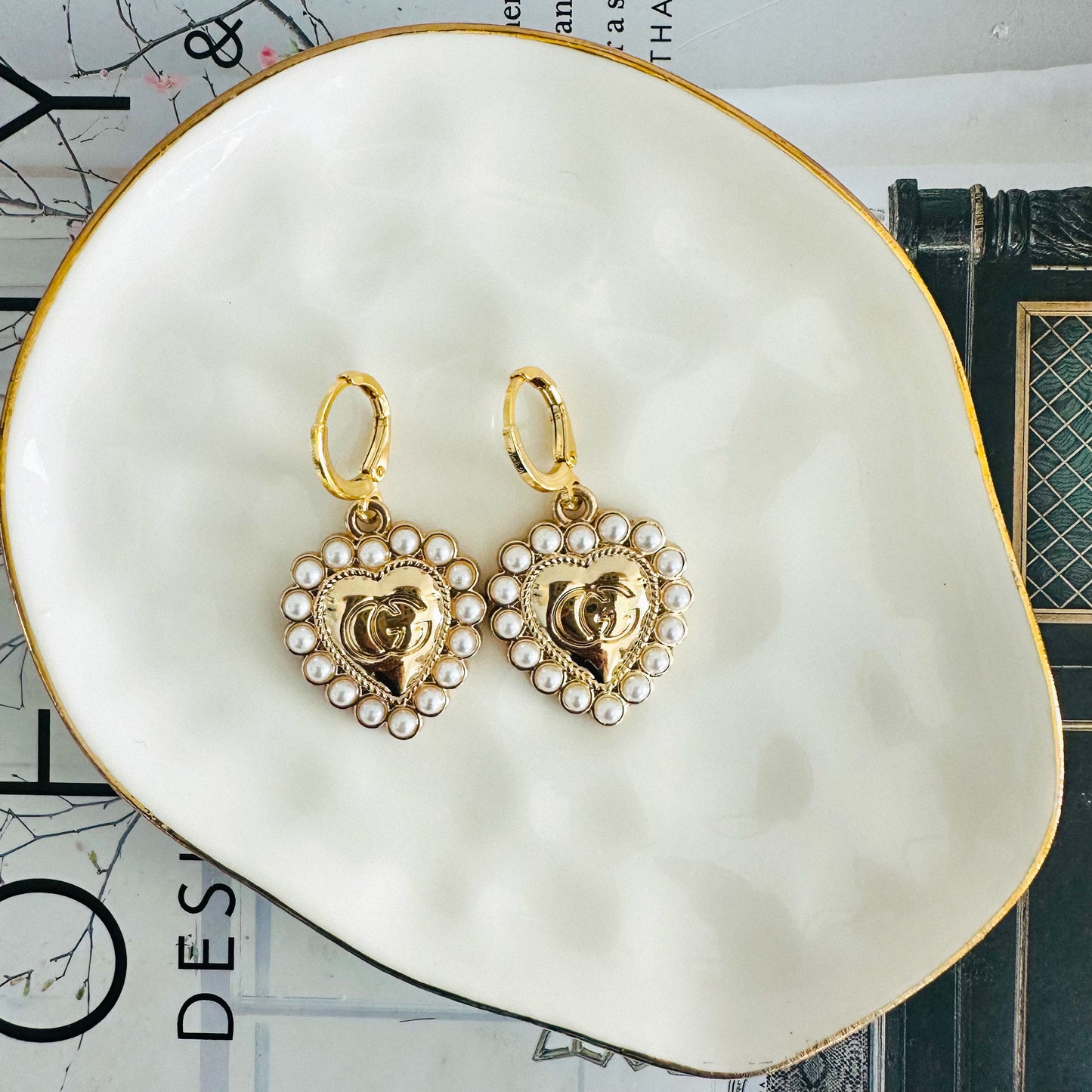 Gucci Heart Pearl Earrings